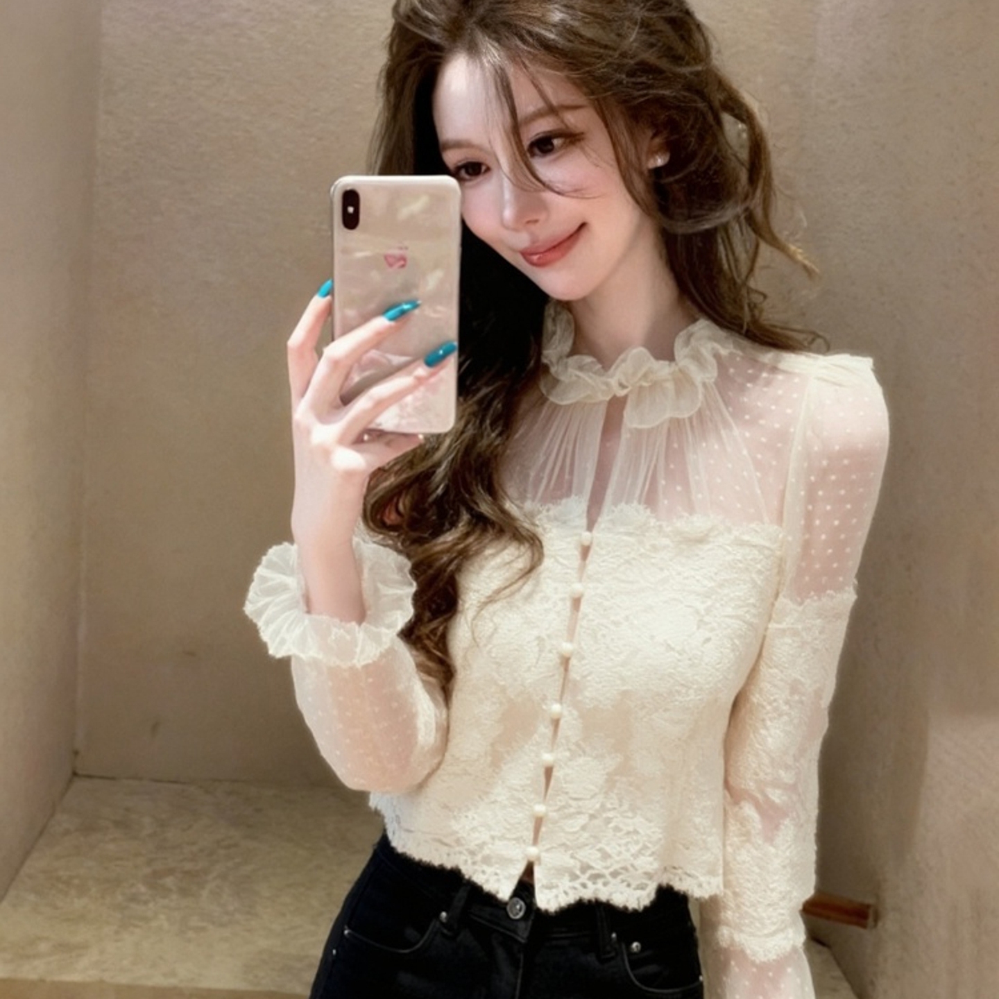 外贸撤回白色蕾丝衬衫女冬季内搭打底高端巨好看减龄气质法式上衣