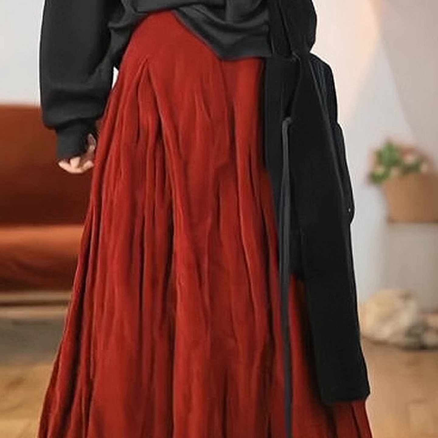 外贸撤回新款秋冬气质高级感超好看复古长裙新年红色丝绒半身裙女