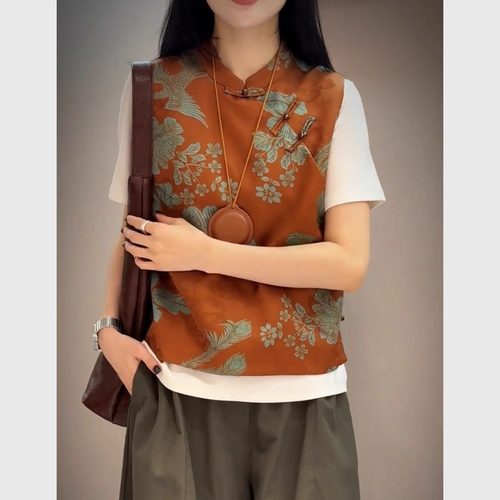 新中式国风棕色马甲早秋女装2025新款旗袍领盘扣提花设计复古上衣