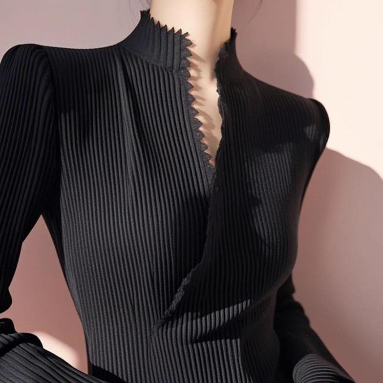 专柜撤回新款高端精致气质独特上衣减龄时尚小众设计感黑色针织衫