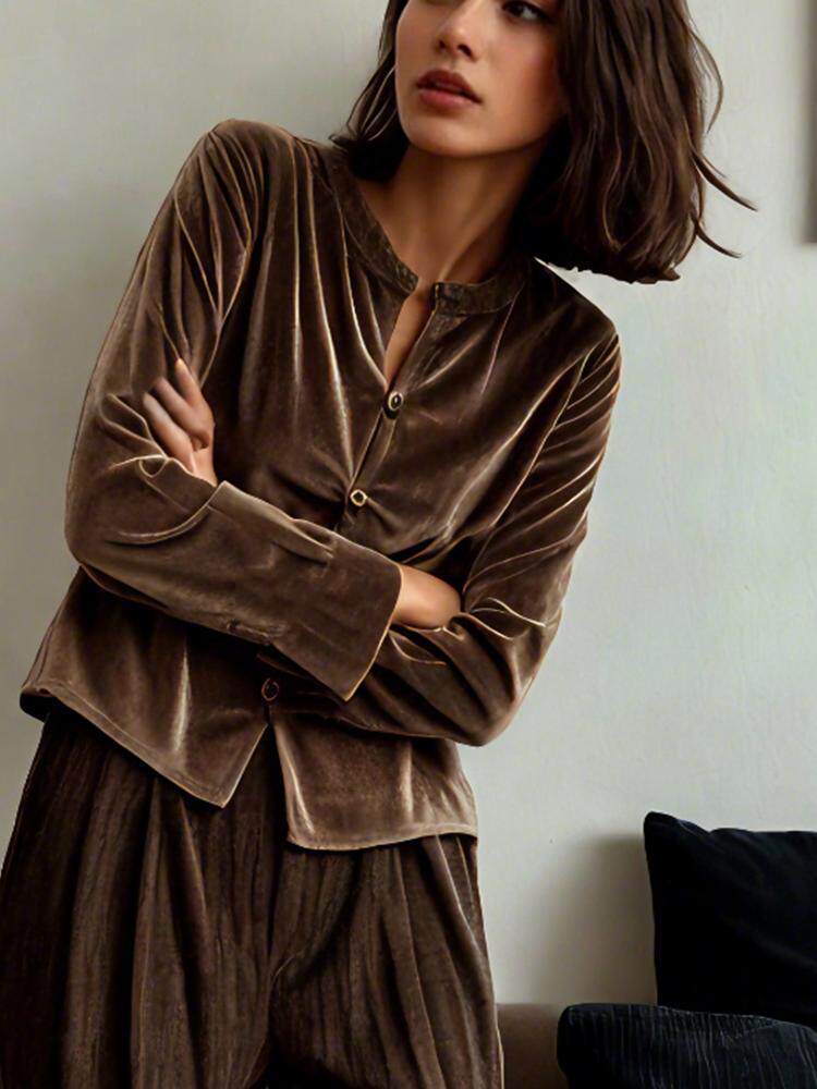 카운터는 짙은 갈색 라운드 넥 나무 단추 벨벳 셔츠 가디건 새로운 중국 스타일 국가 스타일 고급 탑 가을을 철회했습니다