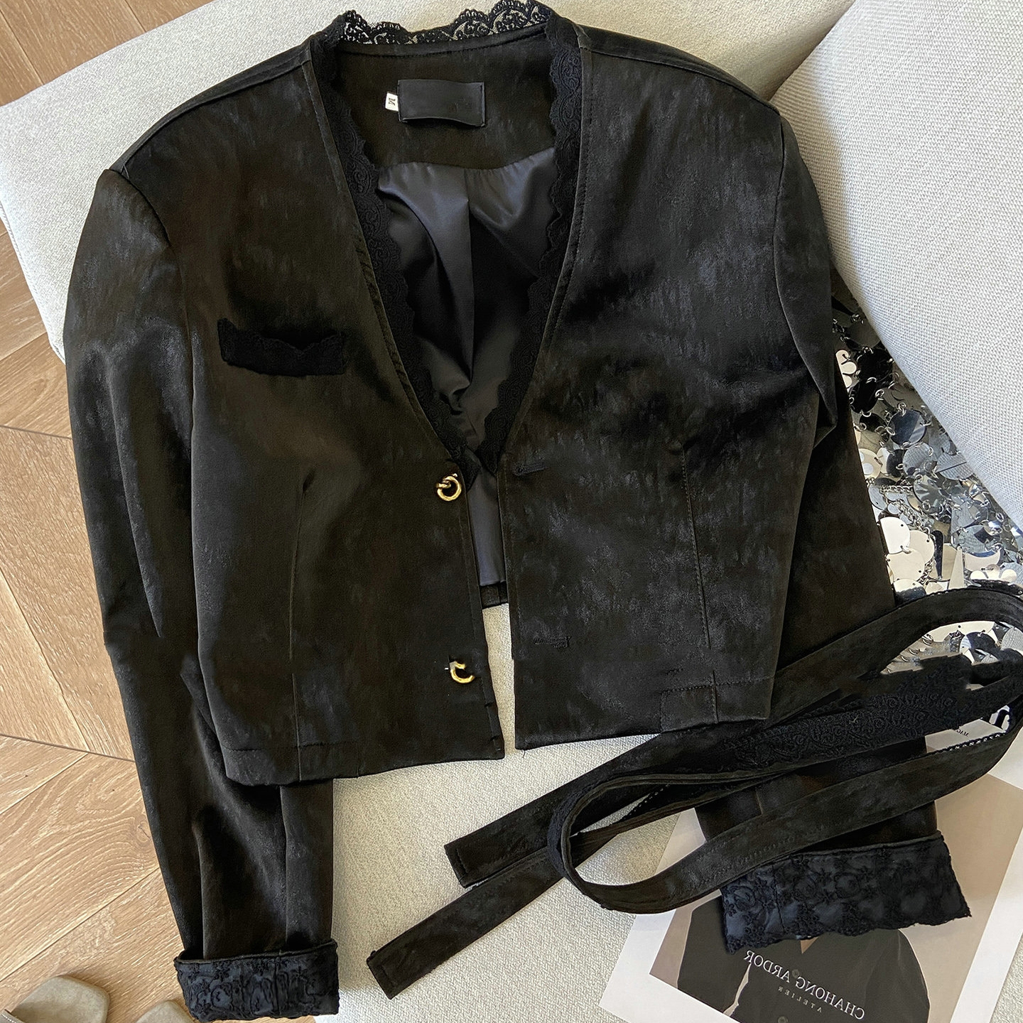 外贸撤回皮衣短外套女新款韩国东大门设计感气质黑色皮夹克上衣潮