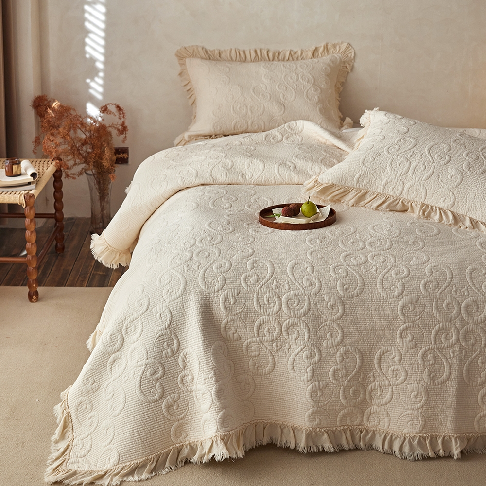 法式浪漫绗缝夹棉床盖三件套