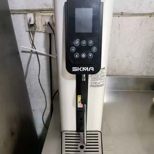 可议价SKMA锡克玛蒸汽开水机，外观如图，功能完好无维修。2，?