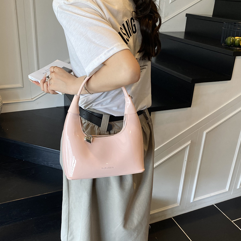 小众质感手提包通勤包女士包包2025新款亮面腋下包简约单肩