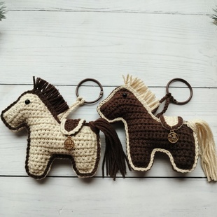 成品手工钩织小马挂件本命年包包挂饰可爱钥匙扣马年玩偶挂饰礼物