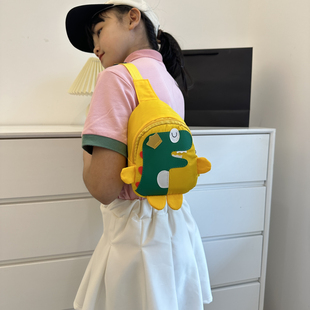 女童背包斜挎包 可爱卡通帆布小包儿童胸包轻便百搭户外出游包时尚
