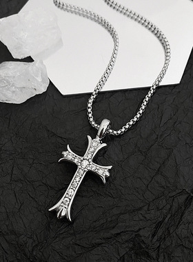 高级感镶钻十字架项链潮流嘻哈百搭钛钢吊坠小众设计高级感配饰品