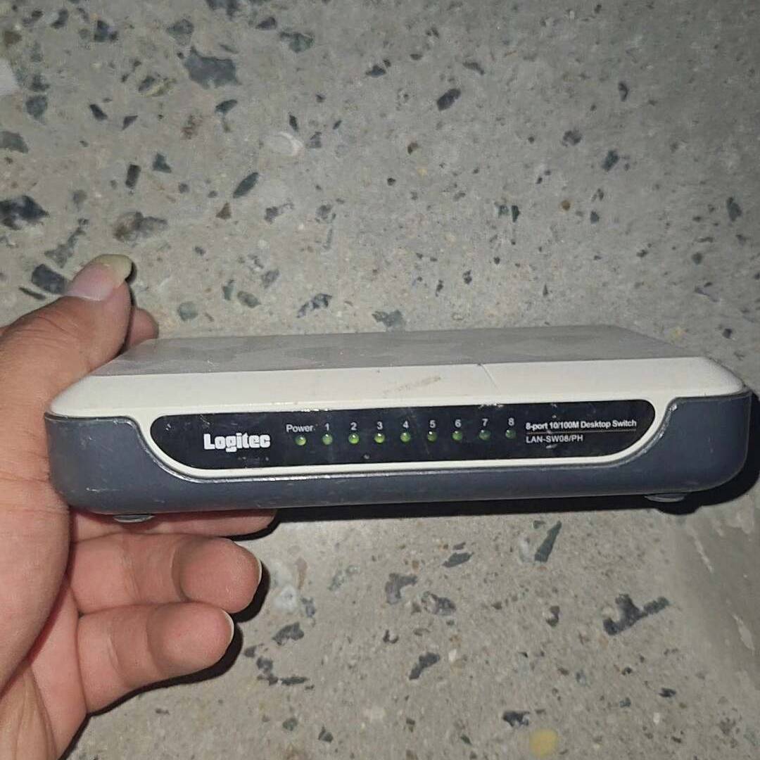 议价Logitec 8口百兆交换机型号LAN-SW08/PH有需