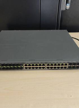 议价博达交换机 BDCOM S3954M 如图所示，具体看