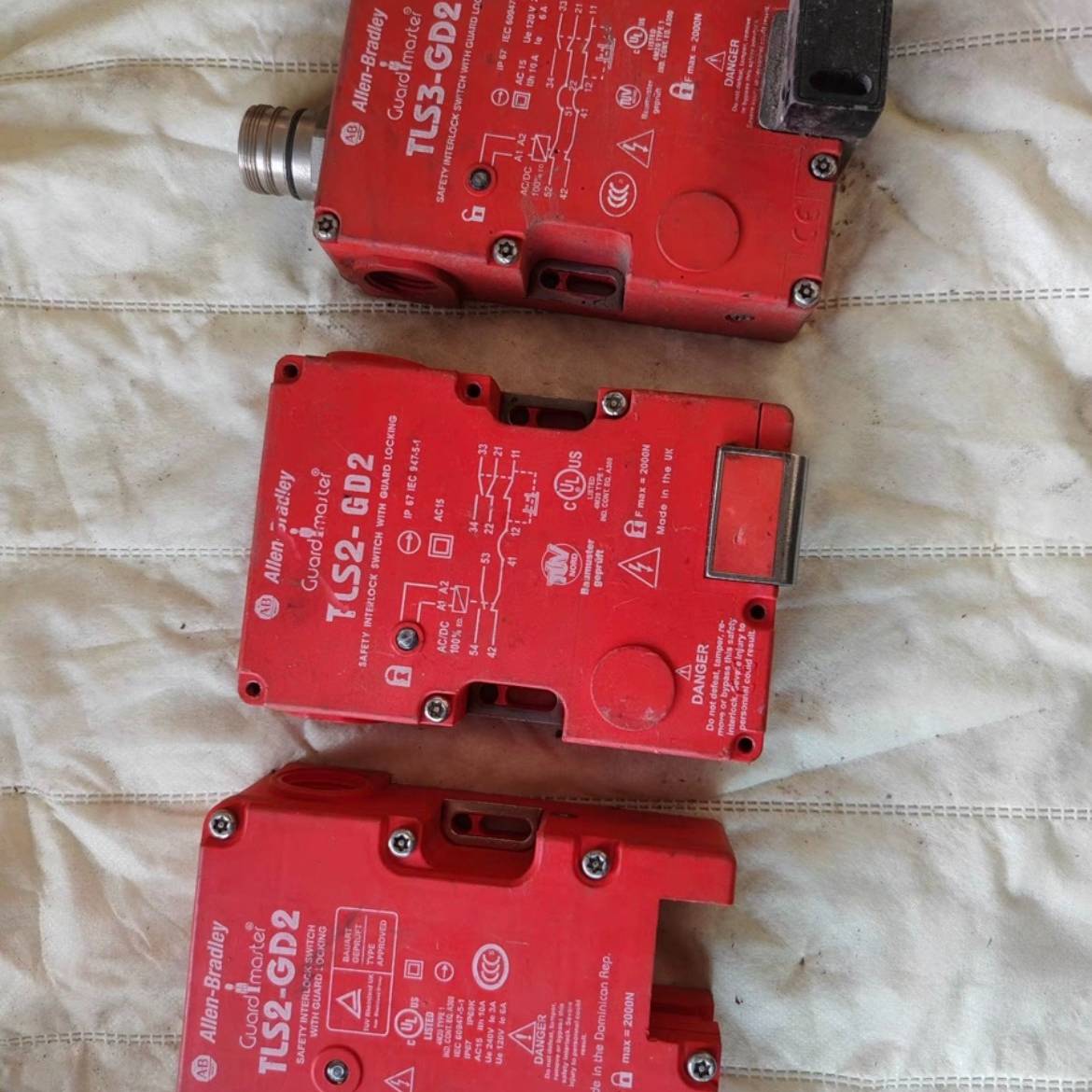 议价美国进口AB电磁门安全开关 TLS3-GD2 /TL2-GD