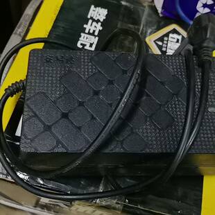 议价安易达60V20A方孔充电器，输入电压220V，