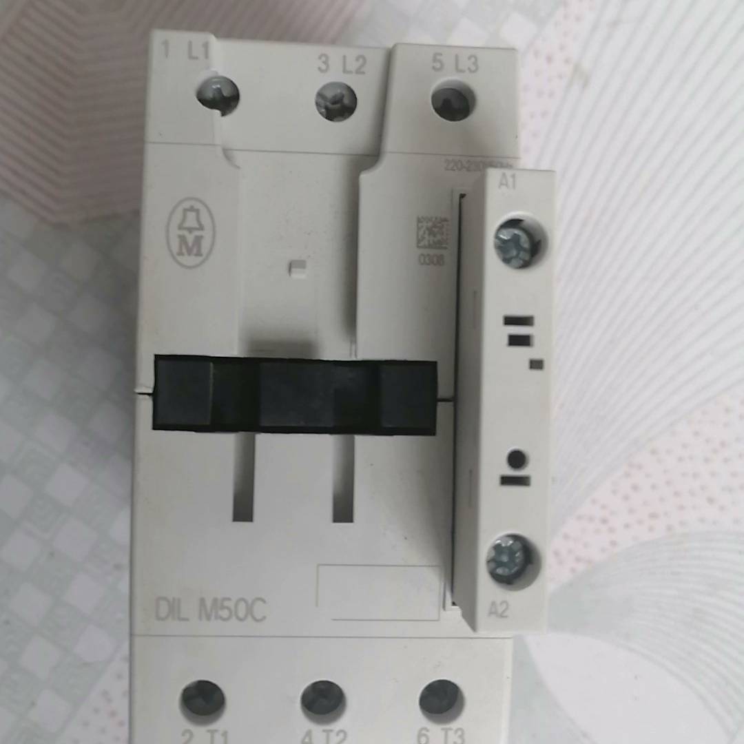 议价全新正品带包装穆勒接触器，DILM50C线圈