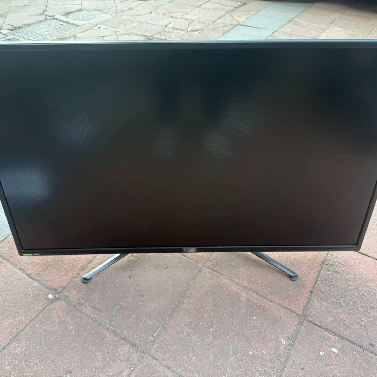 议价华硕 ROG 43寸 4K分辨率 144Hz 电竞显示器 华