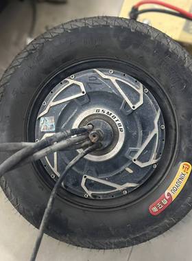 议价5代3500wp成色很新 有点脏 上车2个月正常