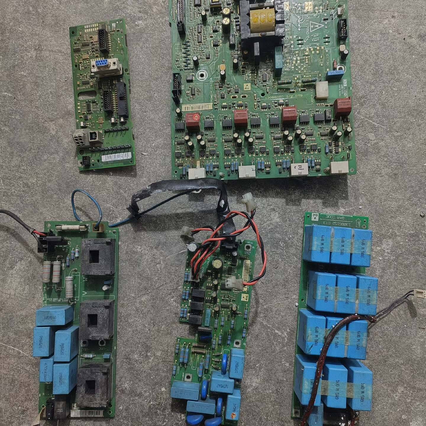 议价丹佛斯FC312系列37kw变频器主板130B7002 AT