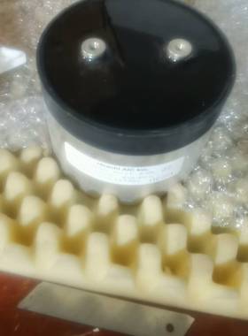 议价MLC1100VDC 470UF 电容拆机成色非常好 标价即