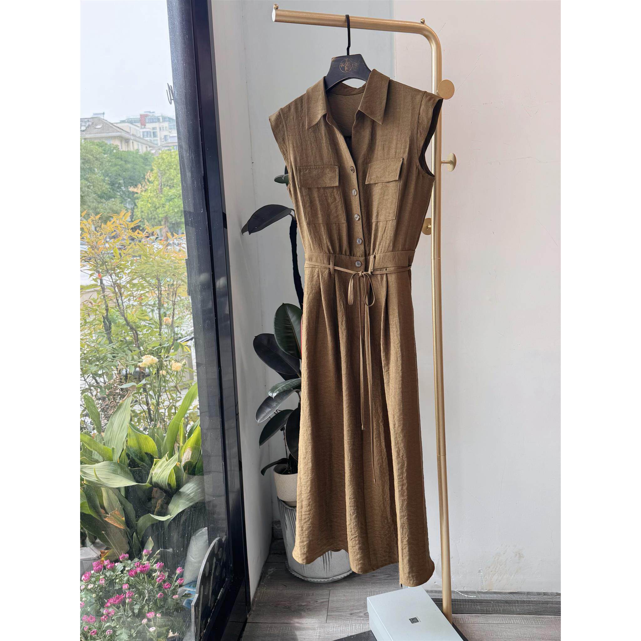 Free to wear2026夏季新款百搭休闲女无袖时尚连衣裙长裙