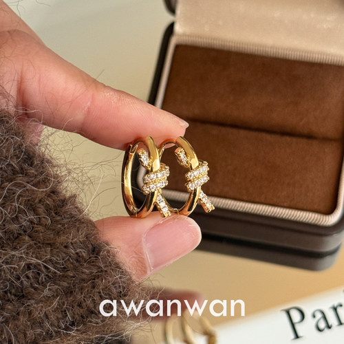 阿婉Wan绳结~小众高级感微镶扭转金属耳圈气质时髦百搭耳饰耳环