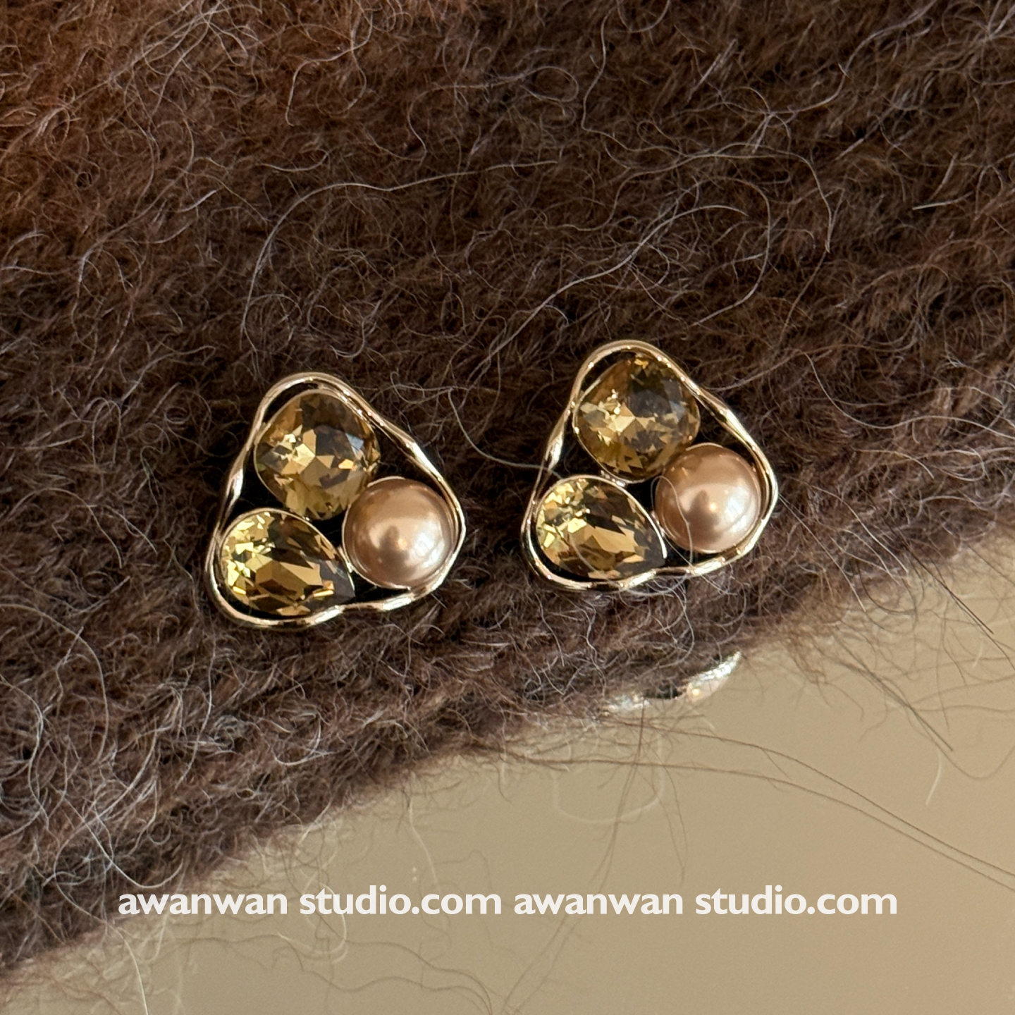 阿婉Wan 可露丽千金~美拉德咖棕复古超闪水钻耳钉秋冬时髦耳饰