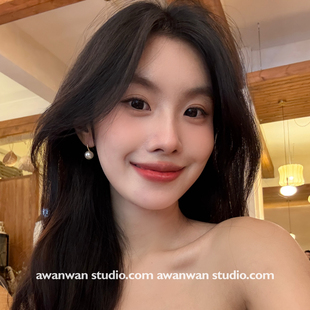 阿婉Wan 高跟鞋款珍珠耳环2025爆款简约大气轻奢高级感耳饰