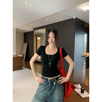 铅笔莓莓 【03.21/20:00新品】限时3天到手6折！！简约U领百搭T恤