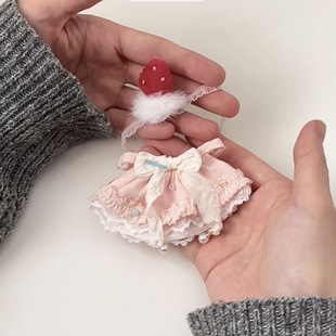 可爱换装 娃衣套装 着替 草莓蛋糕裙 碳烧小饼10cm棉花娃娃无属性