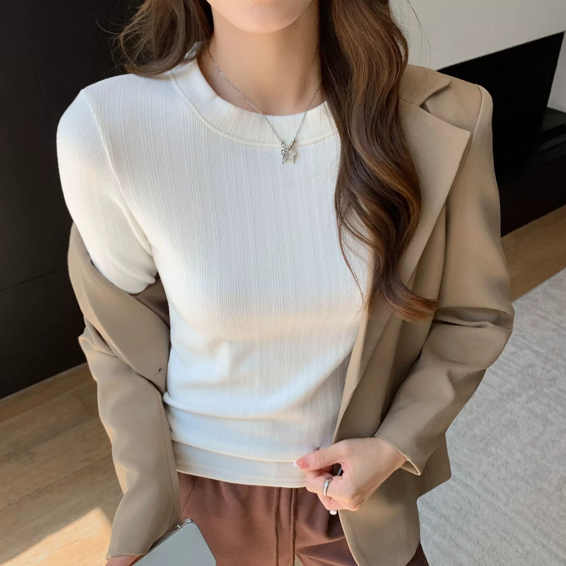 螺纹圆领针织打底衫女士秋冬内搭修身显瘦百搭高级感长袖T恤上衣