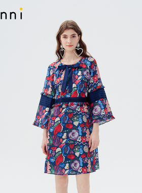 tanni25秋季压褶撞色蕾丝拼接荷叶袖植物印花连衣裙女TO11DR016A
