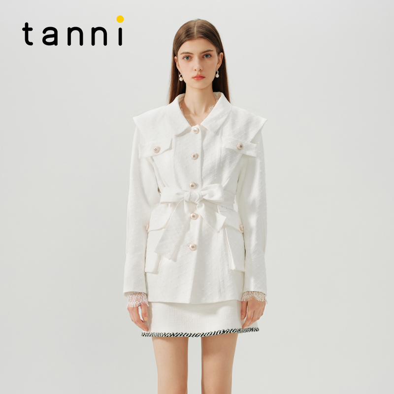 tanni设计师合作挺廓显瘦风衣
