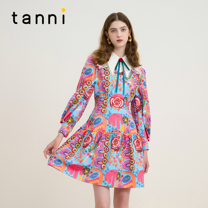 tanni甜美印花时尚V领收腰连衣裙