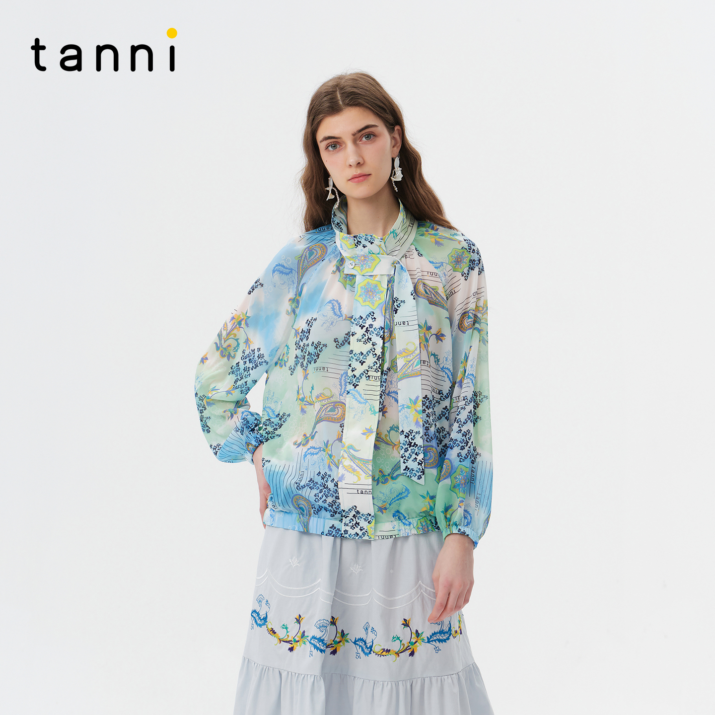 tanni轻薄立领宽松显瘦上衣外套