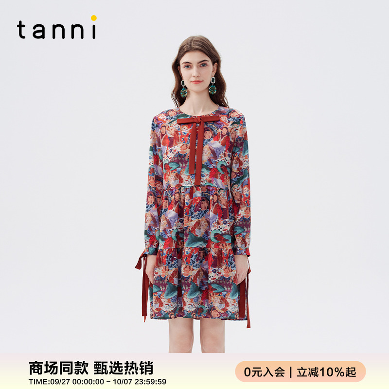 tanni缎面印花长袖蝴蝶结连衣裙
