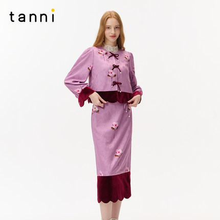 tanni25秋冬新款优雅气质紫色中式提花泡泡袖圆领套装TO31OW017A