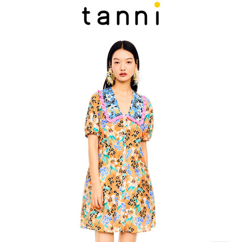 tanni度假娃娃领中长款连衣裙