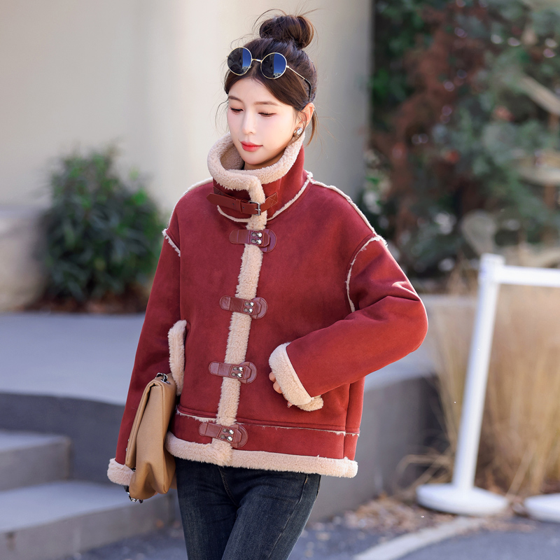 皮毛一体羊羔毛外套女冬季2025新款小个子加厚仿鹿皮绒机车服夹克
