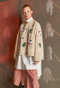 (现货)丹麦设计潮牌Henrik Vibskov Kranz大摆宽松刺绣花朵卫衣