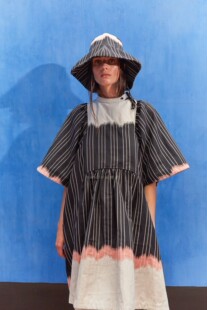 现货 丹麦设计潮牌Henrik Vibskov 2022春夏Bowl条纹宽松连衣裙