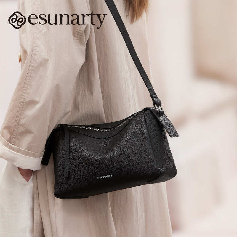 真皮包包女2025新款时尚高级感枕头包通勤女包软皮女士单肩斜挎包,箱包皮具/热销女包/男包,通用款女包,淘宝优惠券,粉丝福利购,淘宝优惠卷