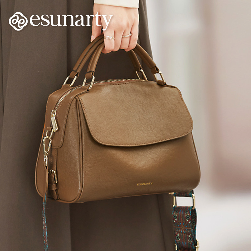 真皮女士斜挎包2026新款头层植鞣牛皮手提包女大容量波士顿枕头包