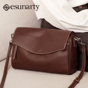 真皮斜挎包女2026新款 高级质感单肩枕头包头层软皮大容量通勤女包