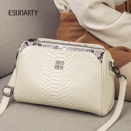 鳄鱼纹多隔层轻便单肩包女真皮