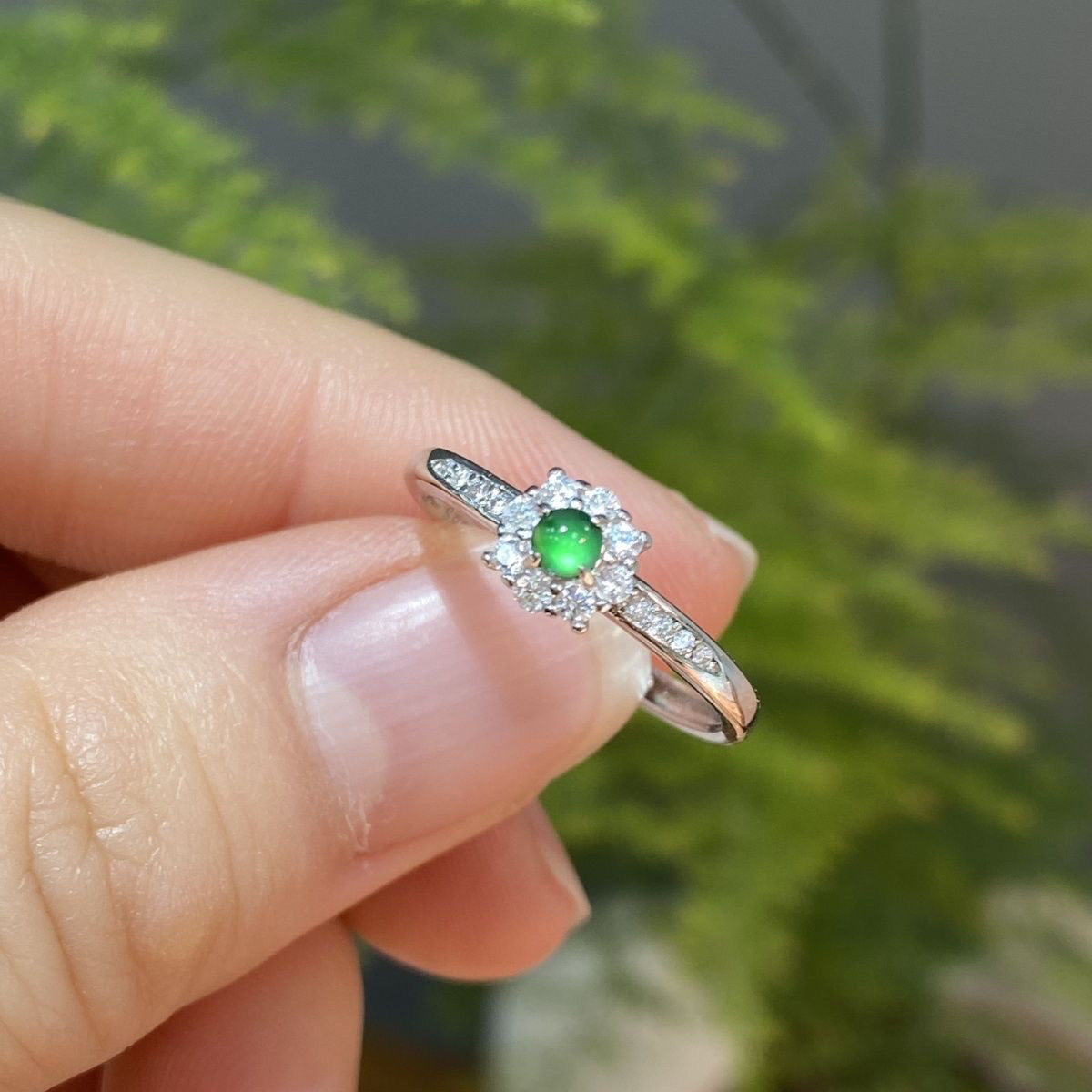 天然A货冰种阳绿蛋面戒指小众饰品高级感玉石,珠宝/钻石/翡翠,戒指/指环,淘宝优惠券,粉丝福利购,淘宝优惠卷