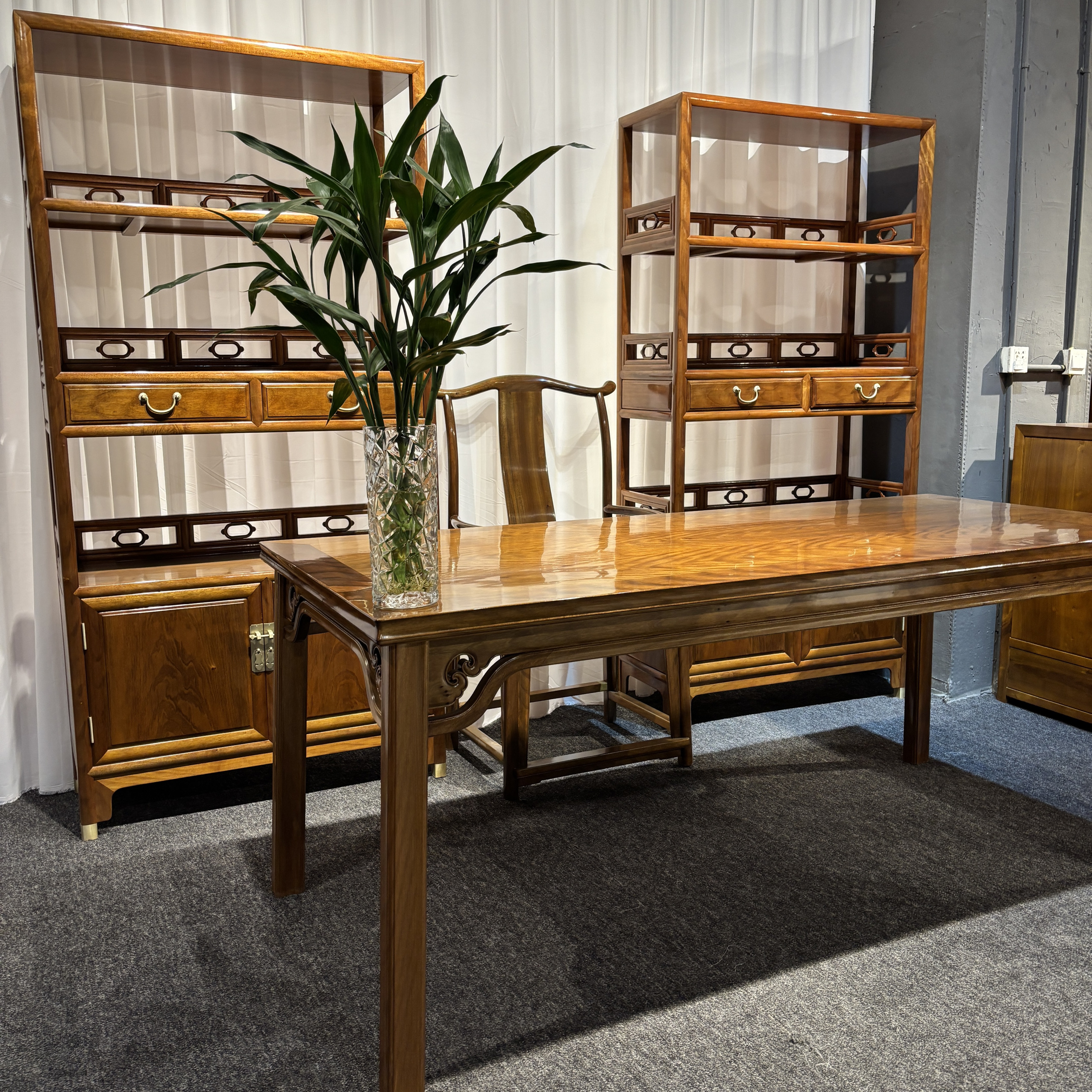 金丝楠木阴沉木画案书桌椅中式小叶桢楠乌木实木仿古办公桌书柜