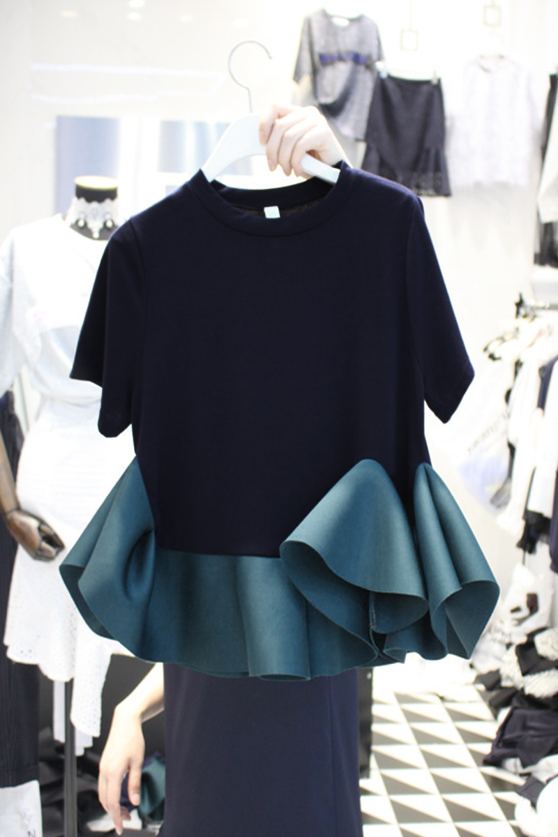 木耳荷叶边下摆拼接收腰显瘦t恤