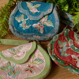 云深雾浅 百蝶货郎 原创刺绣汉服货郎包蝴蝶绣花立体小包百搭复古