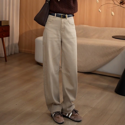 百搭显瘦卡其色弯刀休闲牛仔裤