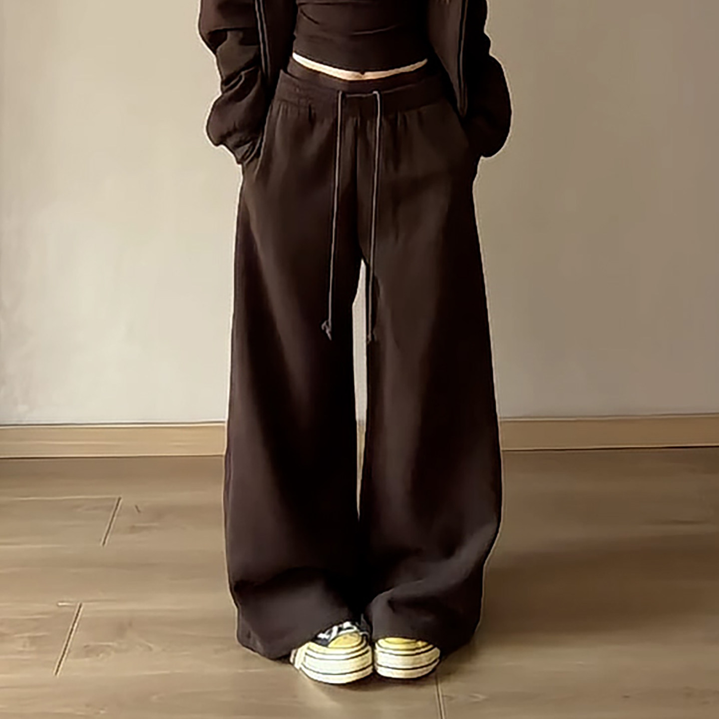 Ader慵懒风抽绳高腰休闲卫裤女2026秋季新款舒适垂感遮肉阔腿长裤