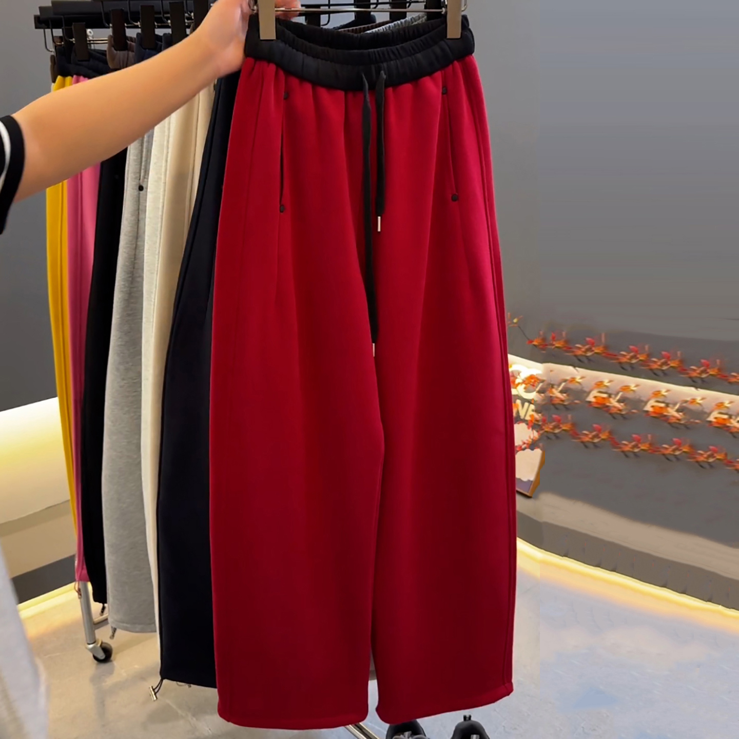 时尚百搭显瘦加绒加厚休闲卫裤女