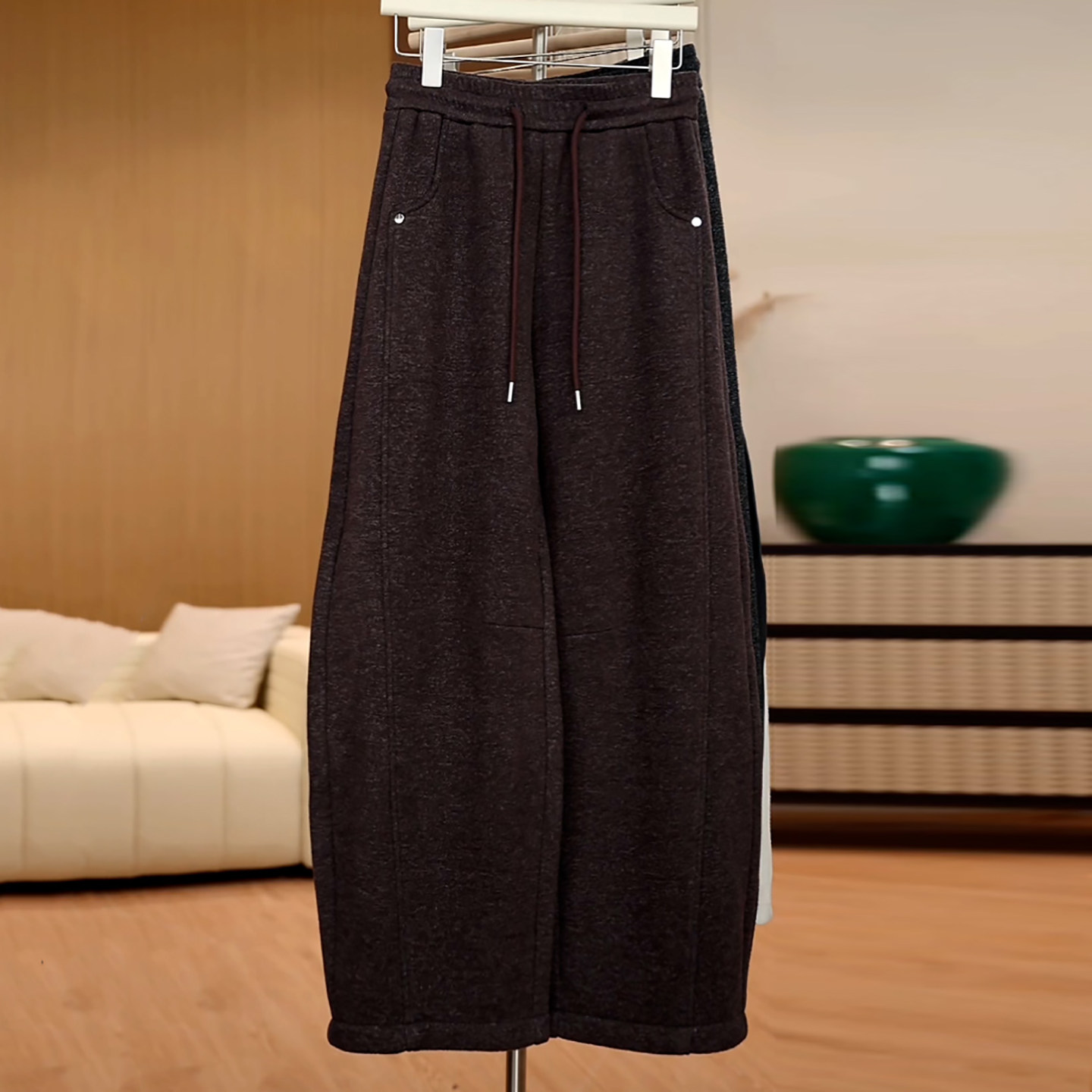 Ader加绒加厚保暖羊毛裤女2025冬季新款松紧腰抽绳百搭显瘦弯刀裤,女装/女士精品,大码裤装,淘宝优惠券,粉丝福利购,淘宝优惠卷